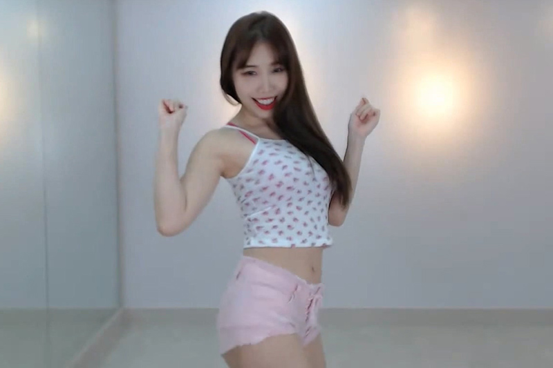 [Waveya会员]Memberme May Livestream 1 付费视频高清在线下载 W2005160122 WaveyaVIPLive 第1张