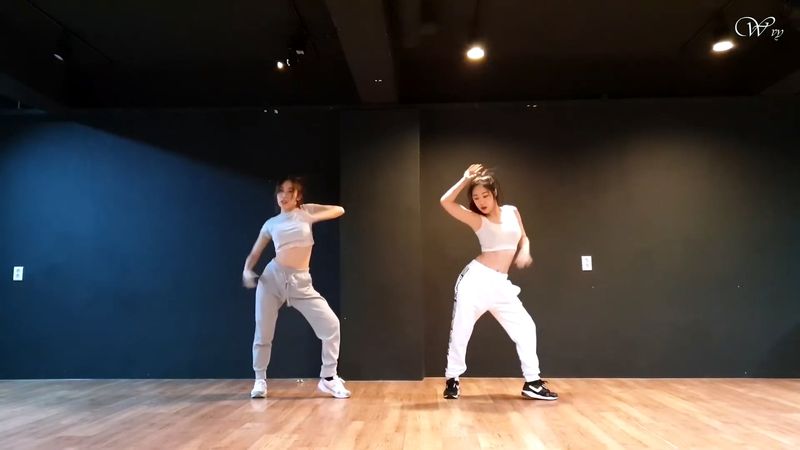 [Waveya]Ariana Grande - 7 rings Choreography 高清视频在线下载 W1901270111 Waveya2019 第3张