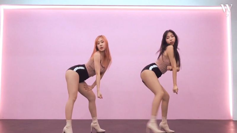 [Waveya]Gloria Groove - YoYo (feat. IZA) cover dance Waveya 高清视频在线下载 W1908110111 Waveya2019 第2张