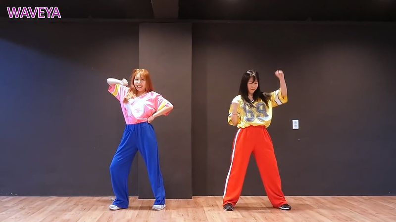 [Waveya]BTS ANPANMAN cover dance 高清视频在线下载 W201805310111 Waveya2018 第3张