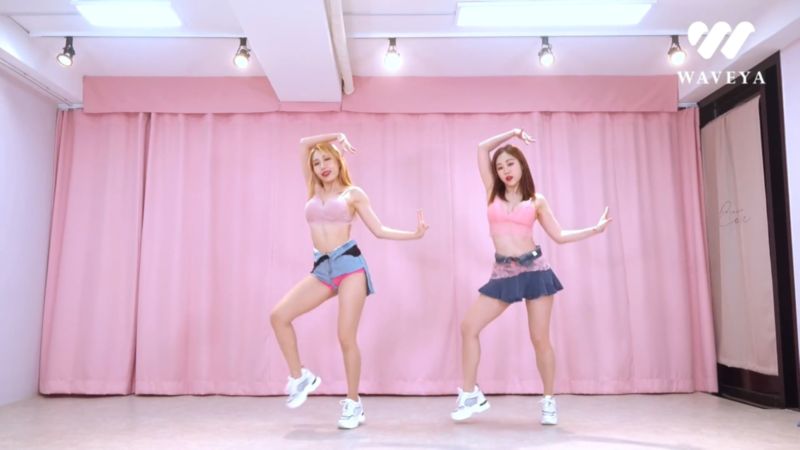 [4K视频]韩国姐妹Waveya翻跳金泫雅HyunA - 'I'm Not Cool' dance cover W202102180111 Waveya2021 第2张