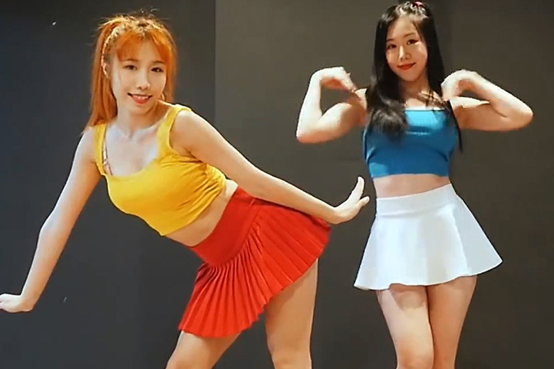 [Waveya]Red Velvet Power Up dance practice 高清视频在线下载 W201808140111 Waveya2018 第1张