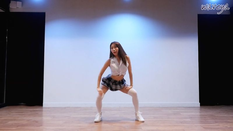 [Waveya]Ari MiU Dance 高清视频在线下载 W201812110111 Waveya2018 第2张