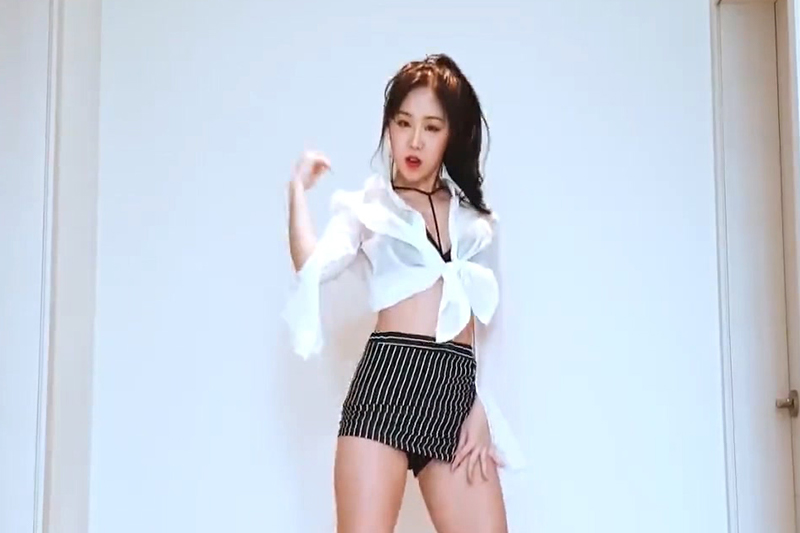 [Waveya]JENNIE 'SOLO' cover dance Ari 高清视频在线下载 W201811180111 Waveya2018 第1张