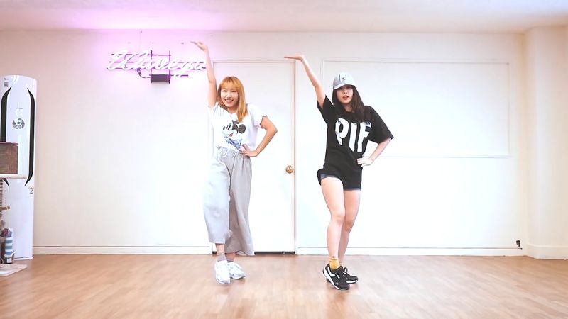 [Waveya]MAMAMOO Yes I am cover dance 高清视频在线下载 Waveya2017 第2张