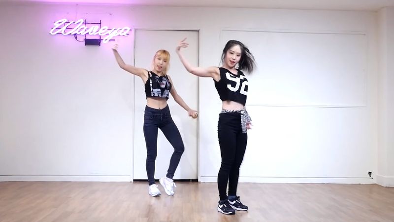 [Waveya]EXO Ko Ko Bop cover dance 高清视频在线下载 Waveya2017 第2张