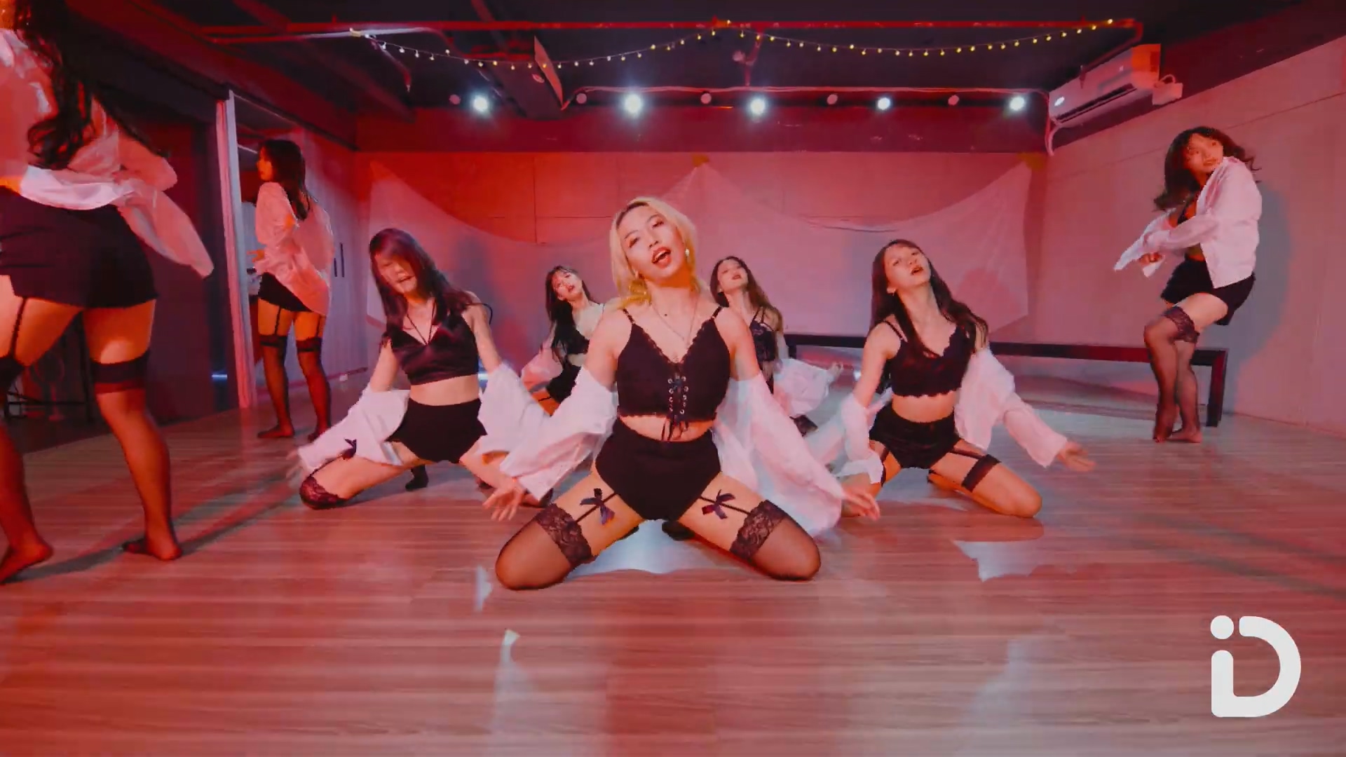 [IDANCE在线播放]防火線 - Jony J Feat. Lexie 劉柏辛 / Rose Chou Choreography iDance Studio 第1张