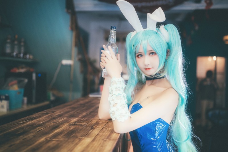 三度_69-琴女兔女郎[41P/298M] 网红&Coser 第2张